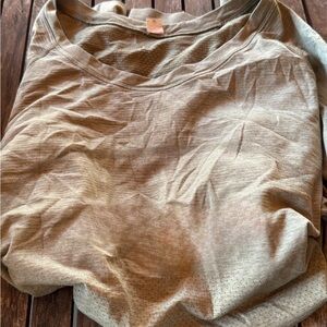 lululemon athletica Olive Long Sleeve Tee